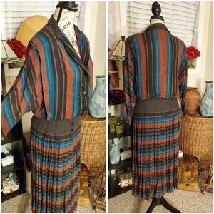 Vtg Moonglow 100% Rayon Gathered Waist Western Vibe Dress.